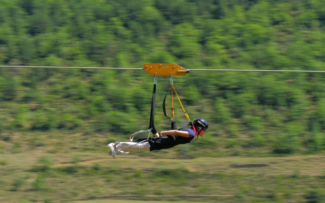 Adrenalina en el Pirineo: el cable que te sube la vida